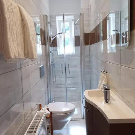 Charmante Zollhaus-wohnung - 2 Bis 3 Gaeste Naehe Schweiz Appartement